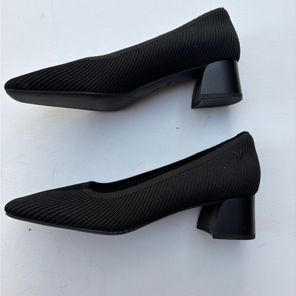 Vivaia Block Heel Pumps - Picture 2 of 7